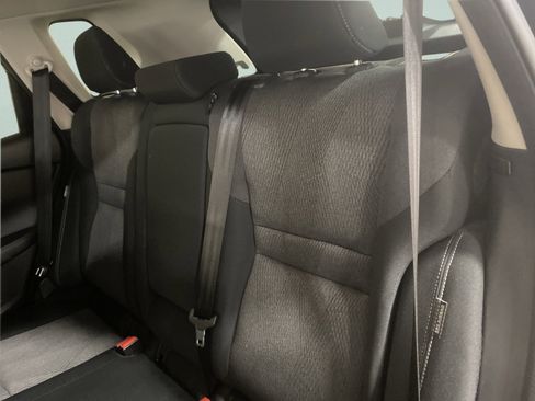 Used 2025 Nissan Rogue SV image 11