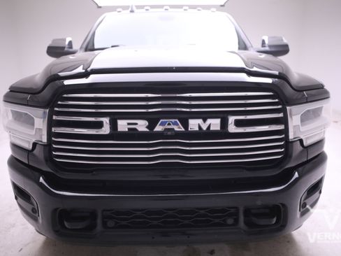 Used 2019 RAM 3500 Laramie image 7