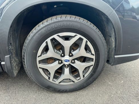 Used 2019 Subaru Forester Premium image 21