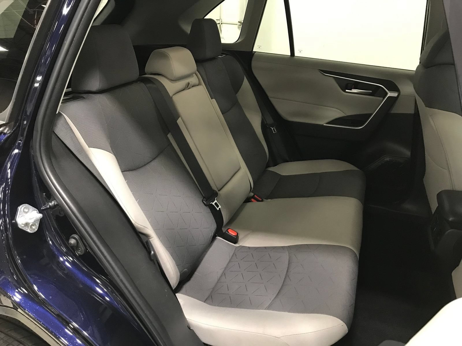 Used 2023 Toyota RAV4 XLE w/ Convenience Package AWD/4WD image 25