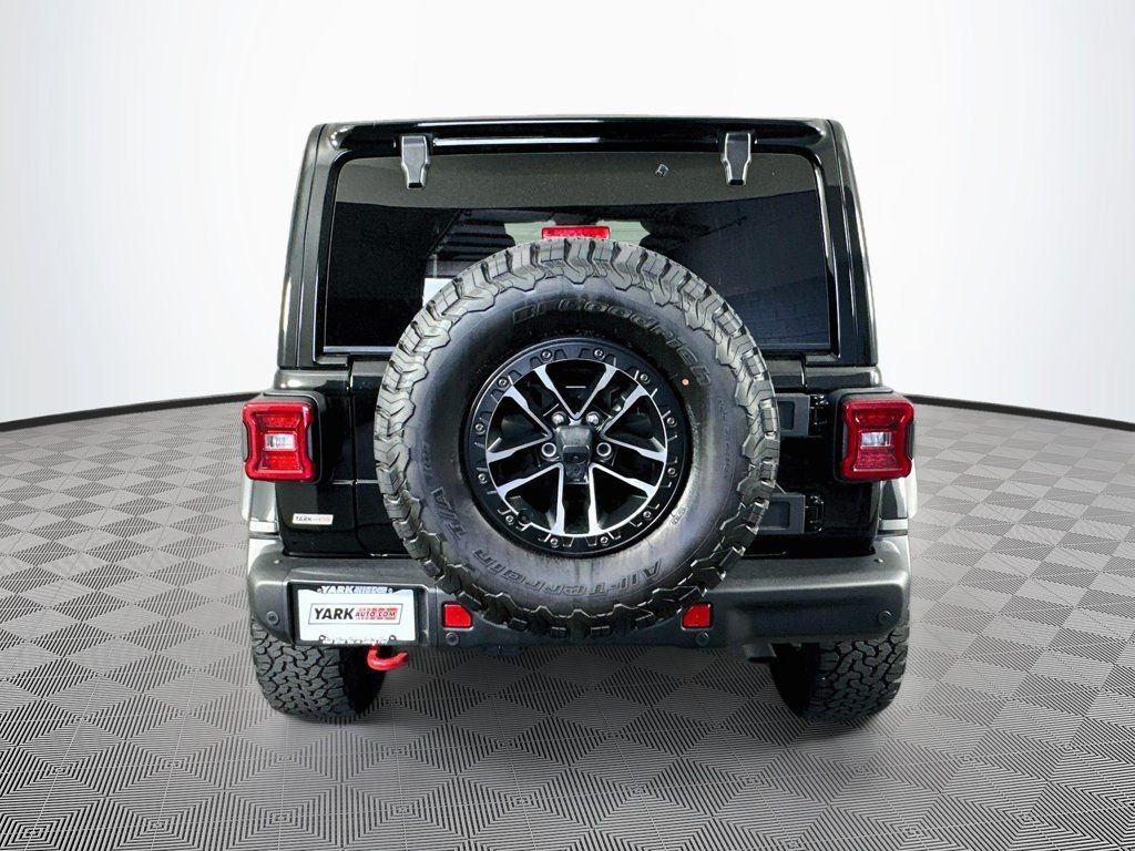 Certified 2025 Jeep Wrangler Unlimited Rubicon AWD/4WD image 10
