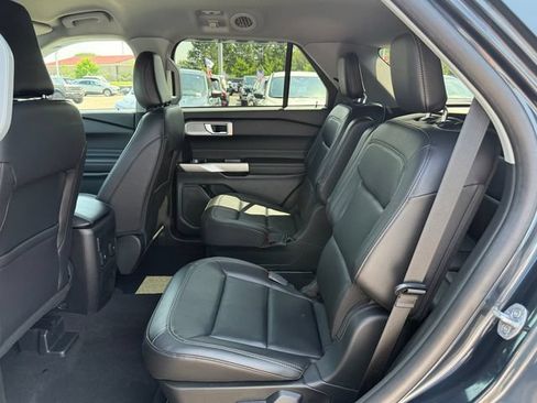 Certified 2023 Ford Explorer XLT w/ Equipment Group 202A AWD/4WD image 10