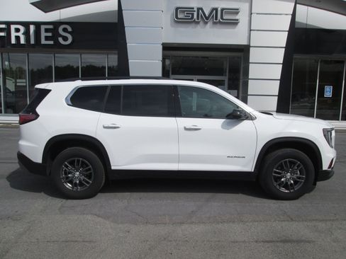 New 2025 GMC Acadia Elevation image 6