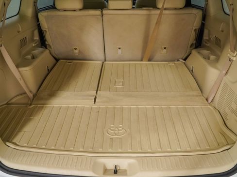 Used 2019 Toyota Highlander Limited image 12