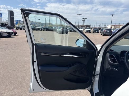 Used 2024 Kia Seltos S AWD/4WD image 10