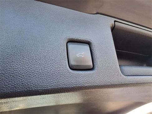Used 2024 Ford Escape ST-Line w/ Tech Pack #1 image 11