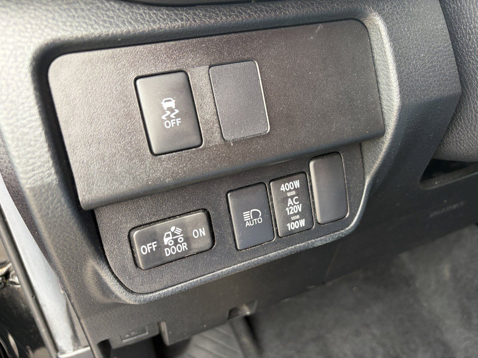Used 2022 Toyota Tacoma TRD Sport w/ Technology Package AWD/4WD image 26