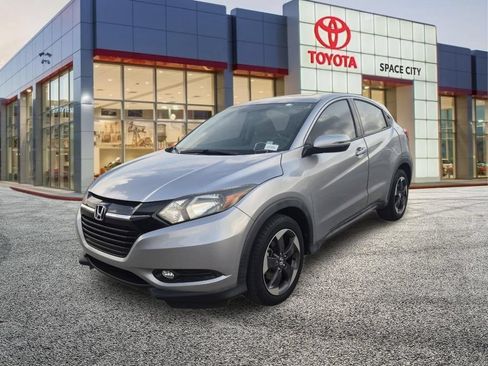 Used 2018 Honda HR-V EX image 2