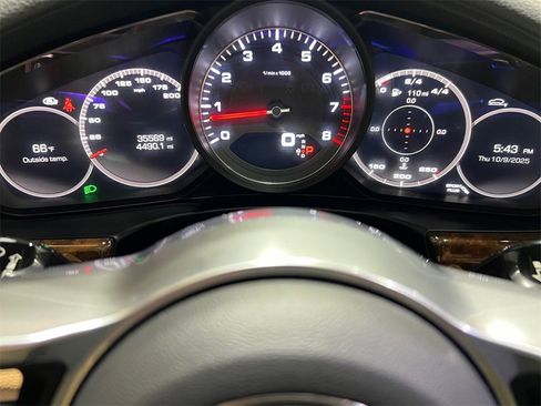 Used 2020 Porsche Panamera 4S image 30