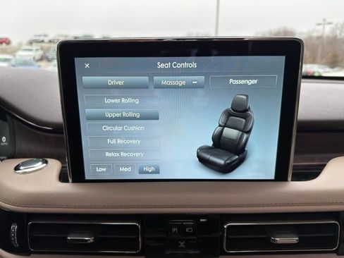 Used 2023 Lincoln Aviator Reserve w/ Equipment Group 201A image 38