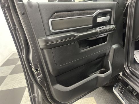 Used 2024 RAM 3500 Big Horn image 10