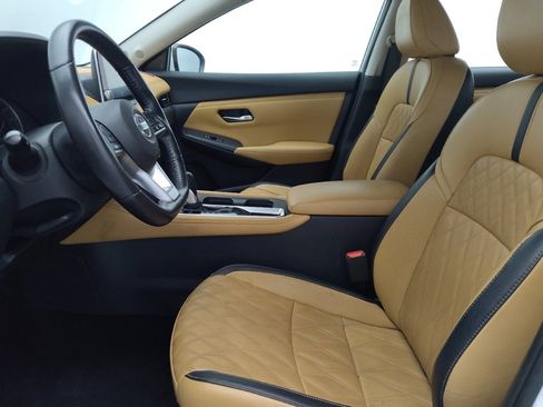 Used 2022 Nissan Sentra SV w/ SV Premium Package FWD image 17