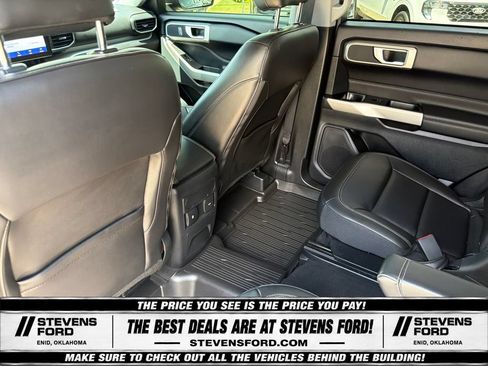 Used 2023 Ford Explorer XLT w/ Equipment Group 202A AWD/4WD image 34