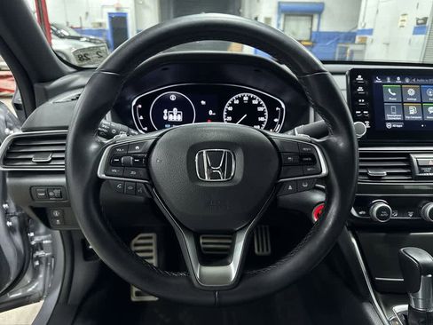 Used 2022 Honda Accord Sport image 18