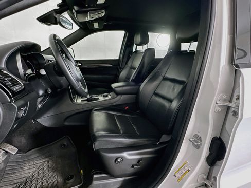 Used 2019 Jeep Grand Cherokee High Altitude AWD/4WD image 13
