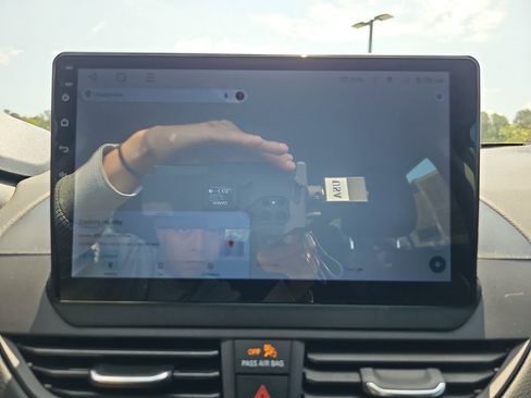 Used 2024 Nissan Altima 2.5 S FWD image 27