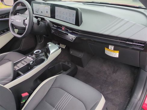 New 2024 Kia EV6 GT-Line image 38