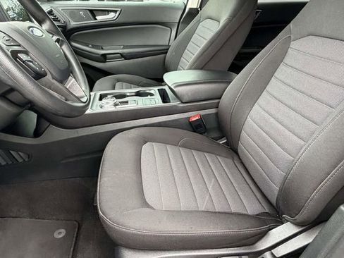 Used 2024 Ford Edge SE w/ Black Appearance Package AWD/4WD image 23