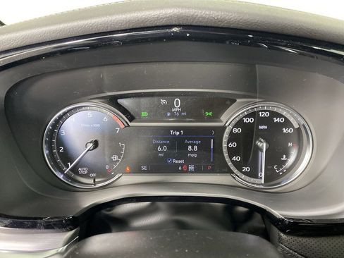 New 2025 Cadillac XT5 Luxury image 13