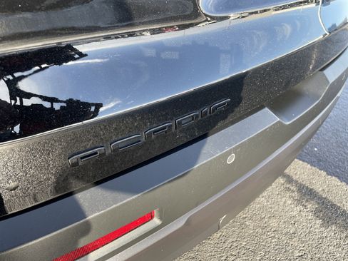 Used 2023 GMC Acadia SLE w/ Driver Convenience Package image 27