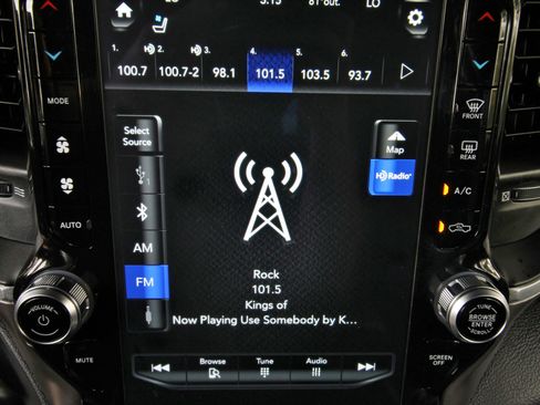 Used 2021 RAM 2500 Laramie w/ Night Edition image 30