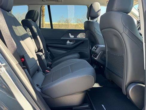 New 2026 Mercedes-Benz GLS 450 4MATIC image 19