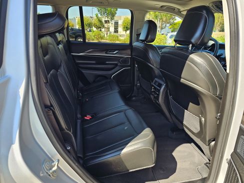 Used 2023 Jeep Grand Cherokee 4WD 4xe image 29