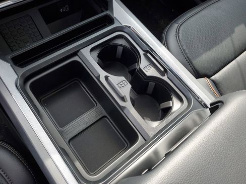 New 2025 Ford F350 Lariat w/ Lariat Ultimate Package image 25