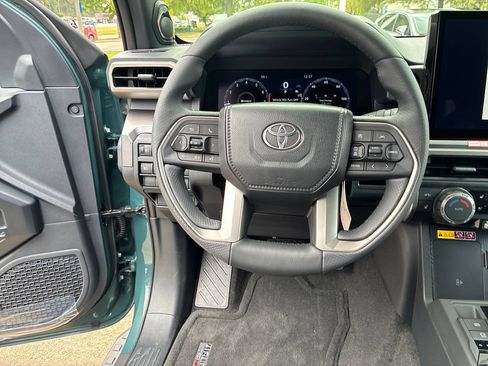 New 2026 Toyota 4Runner TRD Off-Road Premium AWD/4WD image 19
