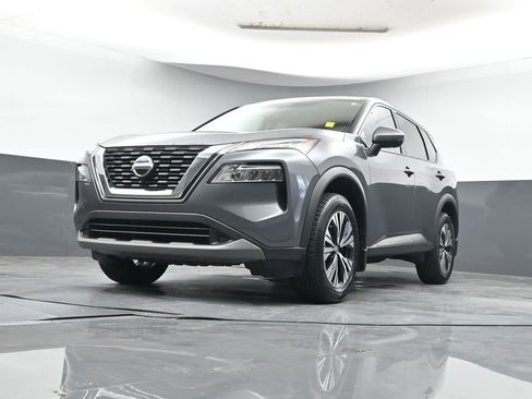 Used 2021 Nissan Rogue SV image 27