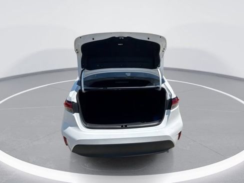 Used 2025 Toyota Corolla LE FWD image 15