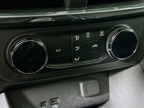 Used 2025 Buick Encore GX Preferred image 23