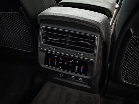 New 2026 Audi RS Q8 performance image 38