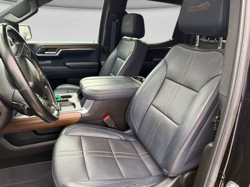 Used 2023 Chevrolet Silverado 1500 High Country w/ High Country Premium Package AWD/4WD image 21