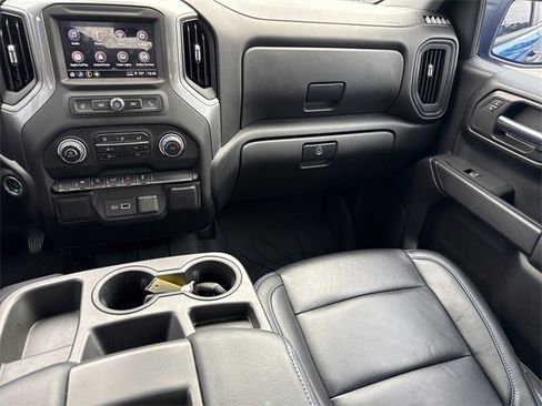 Used 2022 Chevrolet Silverado 1500 Custom image 14