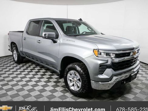 Certified 2025 Chevrolet Silverado 1500 LT AWD/4WD image 25