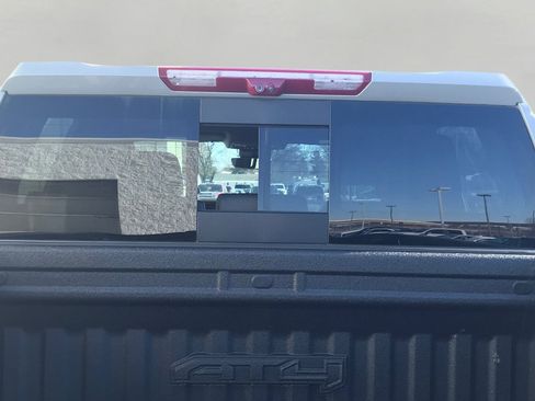 Used 2024 GMC Sierra 1500 AT4 w/ Technology Package image 32