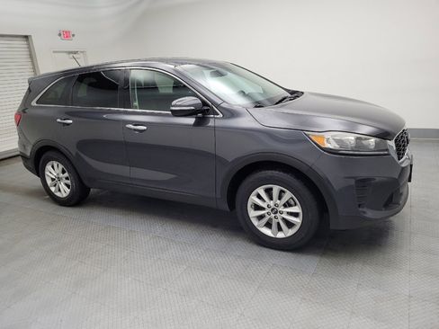 Used 2019 Kia Sorento LX image 11