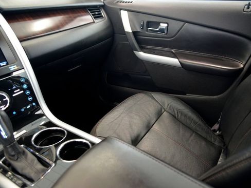 Used 2013 Ford Edge Limited FWD image 26