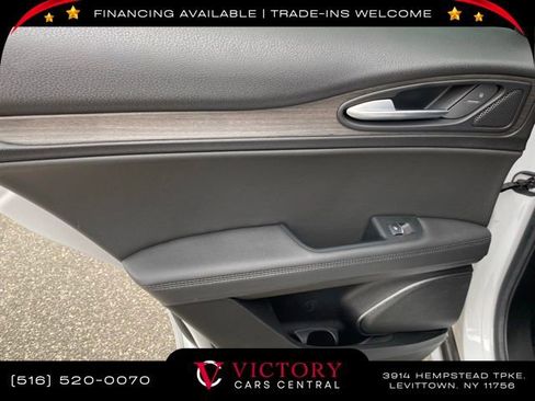 Used 2023 Alfa Romeo Stelvio Ti image 18
