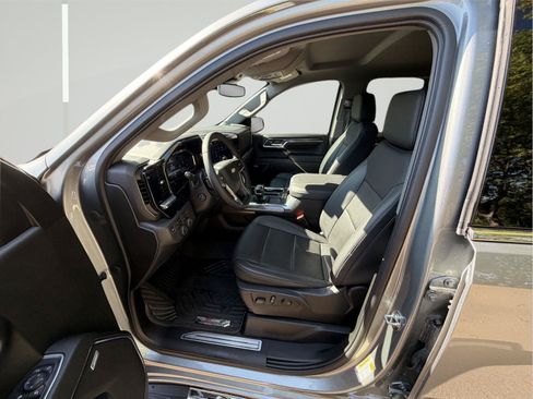 Used 2023 Chevrolet Silverado 1500 LTZ AWD/4WD image 22