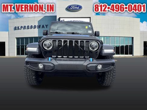 Used 2023 Jeep Wrangler Unlimited AWD/4WD image 2