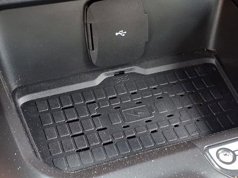 Used 2024 Ford Bronco Wildtrak AWD/4WD image 9