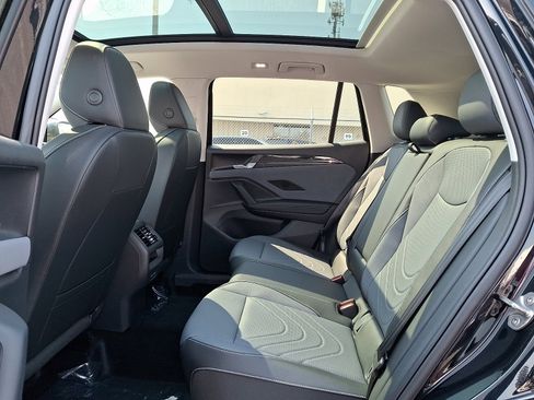 New 2026 Volkswagen Tiguan SE AWD/4WD image 6