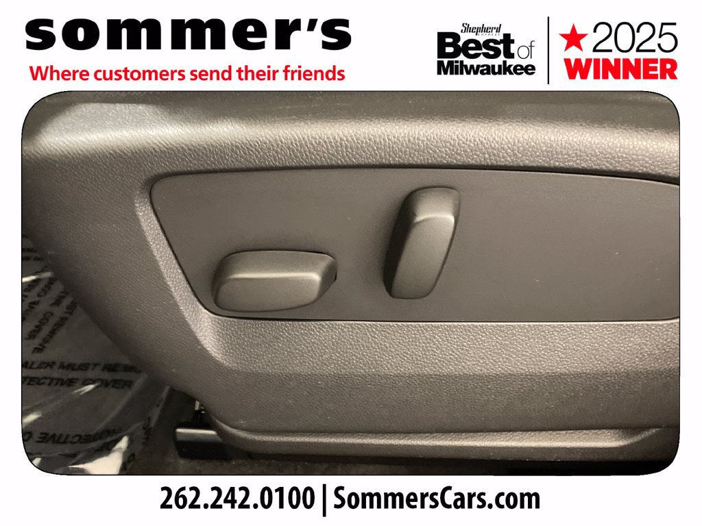 Used 2023 Buick Envision Preferred w/ Sport Touring Package AWD/4WD image 10