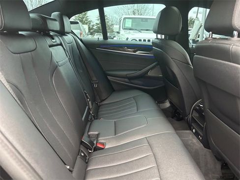 Used 2021 BMW 540i w/ M Sport Package image 40