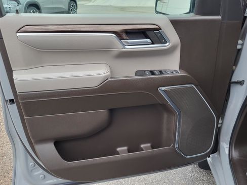 Used 2024 Chevrolet Silverado 1500 LT RWD image 19