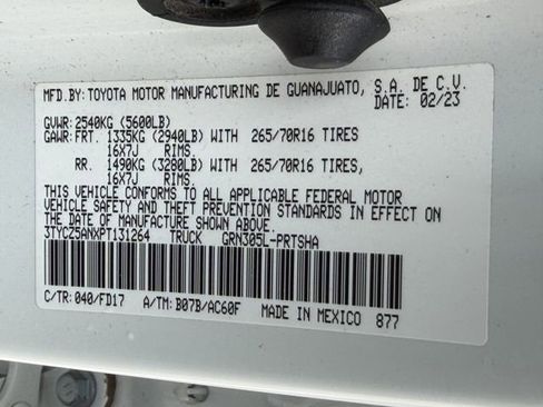 Used 2023 Toyota Tacoma TRD Off-Road image 32