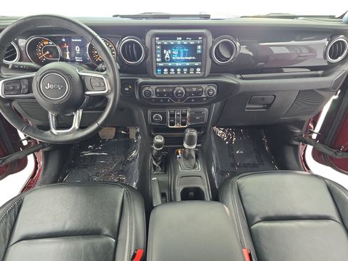 Used 2021 Jeep Wrangler Unlimited Sahara image 9