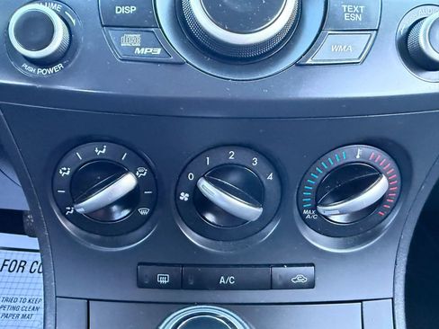 Used 2012 MAZDA MAZDA3 i Touring image 23